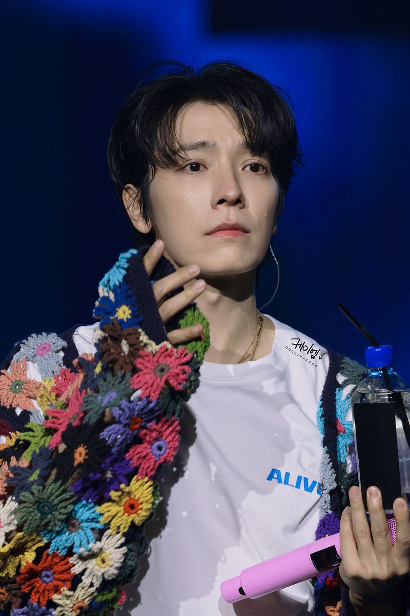dollyhaesss's tweet photo. 💔

2026.06.28 - [ALIVE] in HONG KONG

#동해 #DONGHAE 
#슈퍼주니어 #SUPERJUNIOR https://t.co/keb2n5P07f