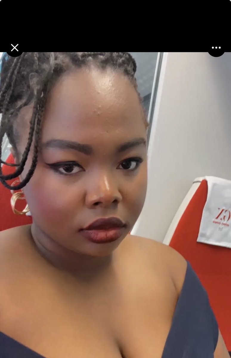 tanya2much's tweet photo. @Thejaymizy @bombdiggy__ Your braids are expired and hanging by the roots for dear life darling. eyebrows need some concealer to blend…..this all you have as birthday look…Girlllll I wouldn’t be cheeky in the comments because I can get dark and insidious for fun 😘😘 https://t.co/NhVajcdmrJ
