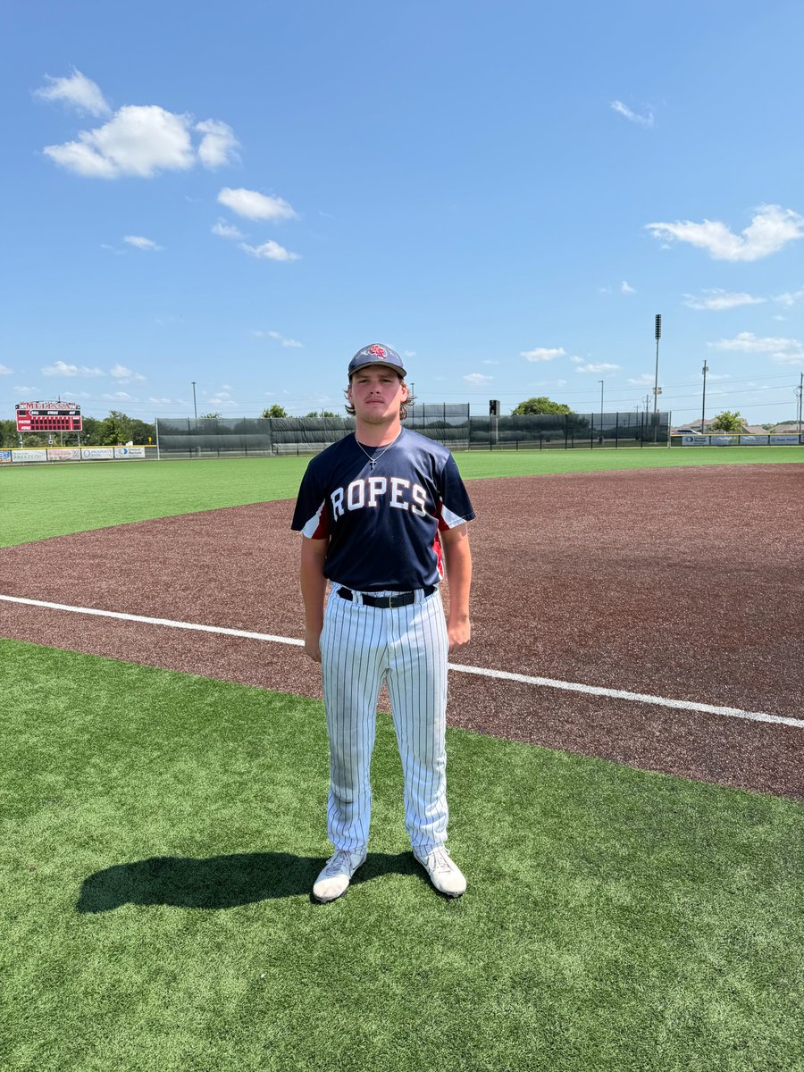 FiveToolTexas's tweet photo. F: @ropes_baseball Thompson 2, LC Bolts 1
PoG: @Braydenfryman3 4 IP, 2H, ER, 4 BB, 5K https://t.co/LZNQUhnhLJ