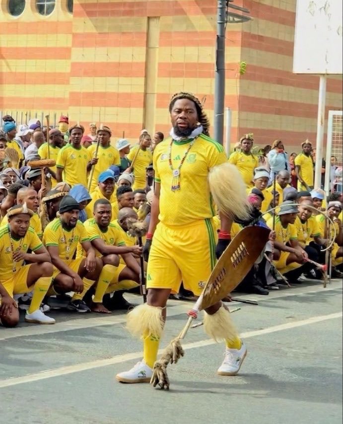 Nwafresh's tweet photo. @FabrizioRomano South Africa have to go protect their jobs at home. 😂😂 https://t.co/irWTngFXRZ