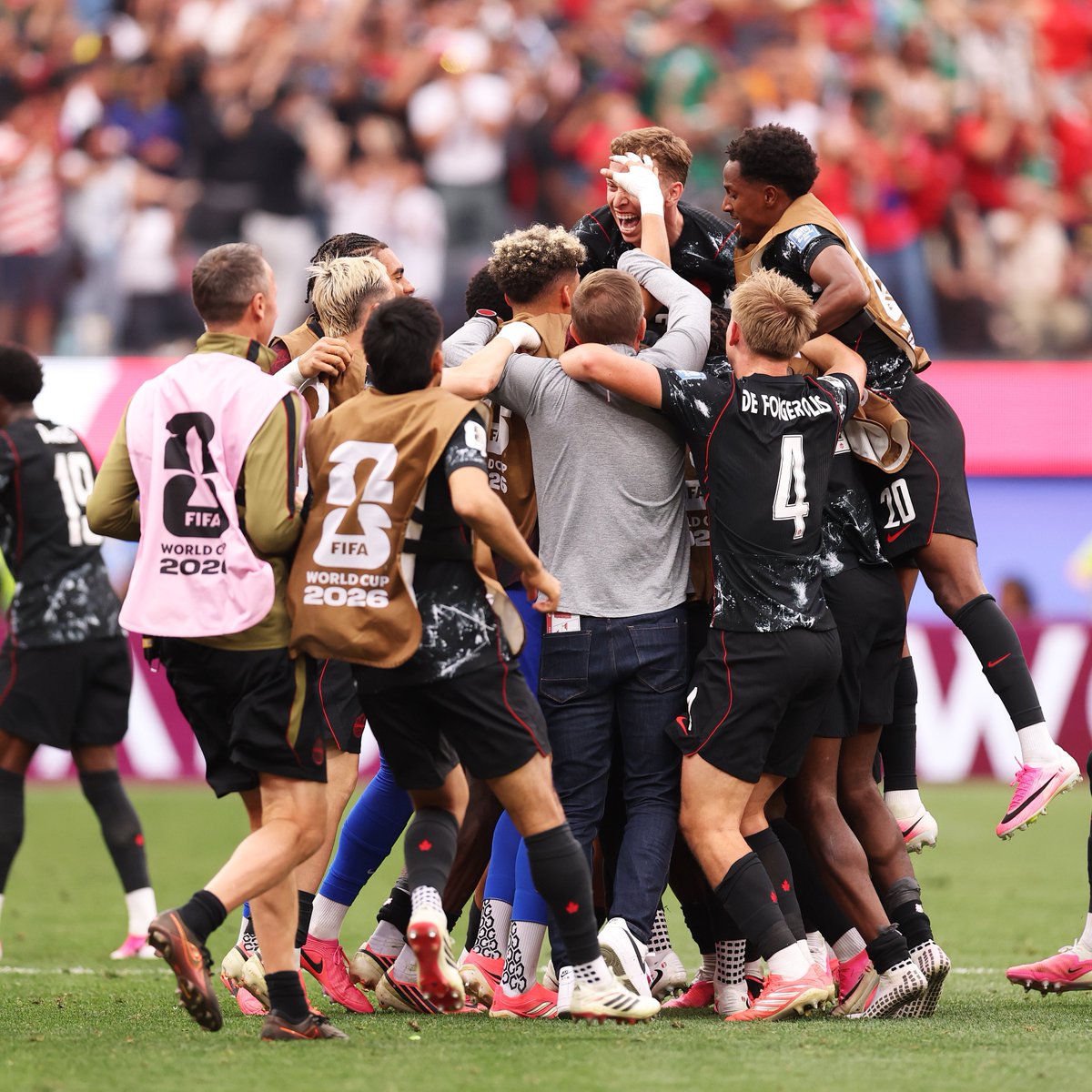 Sportsnet's tweet photo. WHAT A MOMENT FOR STEPHEN EUSTÁQUIO.

WHAT A MOMENT FOR CANADA.

🇨🇦🇨🇦🇨🇦 https://t.co/n8WPCaXqGN
