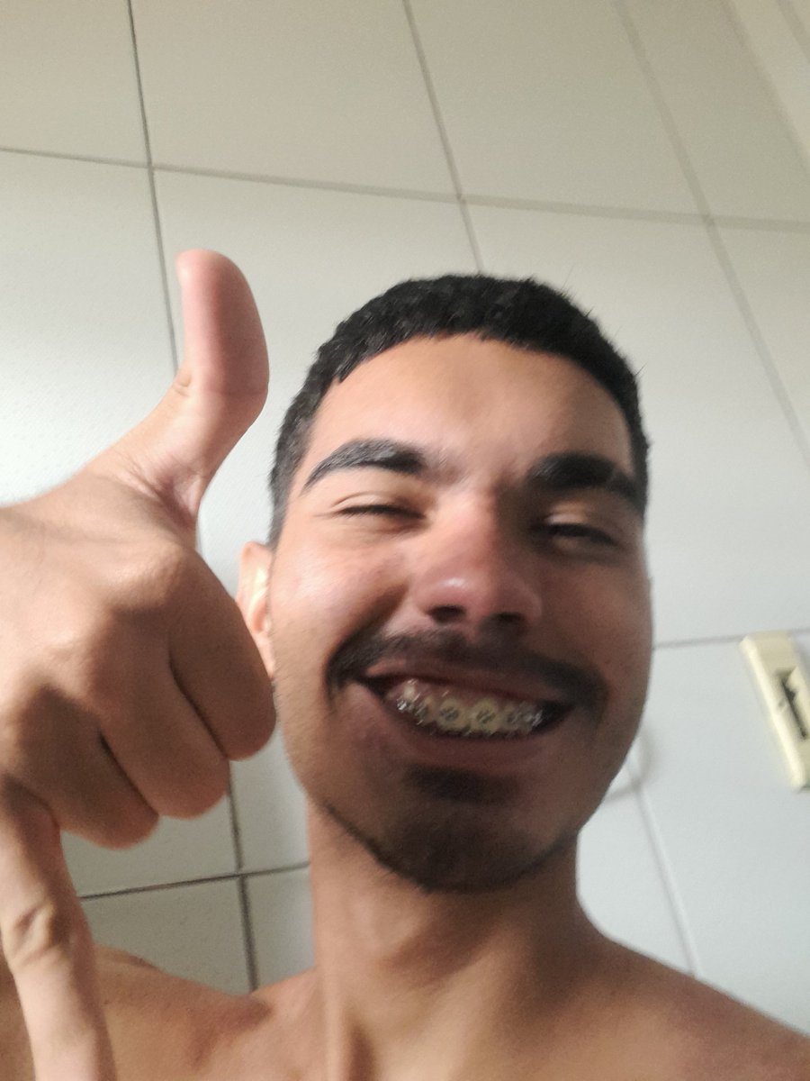 changerkill's tweet photo. Fiquei indeciso de qual postar😫 https://t.co/TXkzjwXcd8