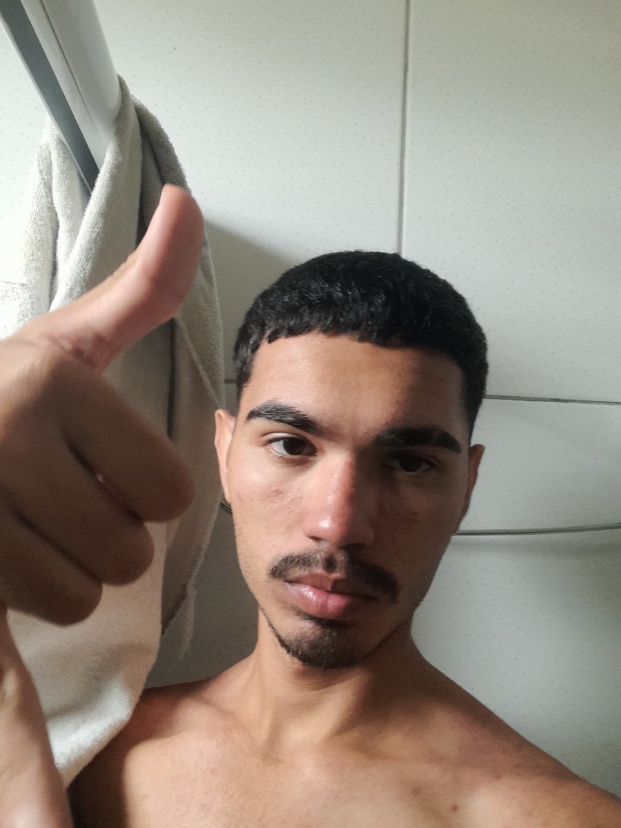 changerkill's tweet photo. Fiquei indeciso de qual postar😫 https://t.co/TXkzjwXcd8