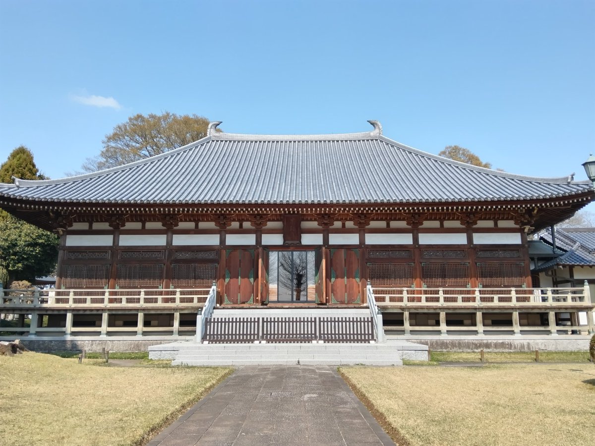 miituba87's tweet photo. 6月29日(月)🌧️25℃
おはようございます🎵
今日も元気ゴー🚀🚀

❇️由緒ある寺の参拝円座かな

❇️縁側の円座に座る愛猫かな
#チューバ俳句鶴子中2 https://t.co/5R4uQQjCTr