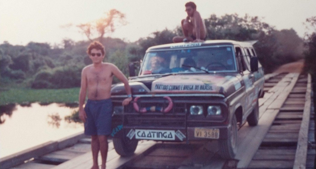 BrunowsUS's tweet photo. @basi4239co7dqp You took a picture in Pantanal's road my dad been to in 1990(hope it's the same), what a pleasue see a photo from there https://t.co/fcwXMRrJZW