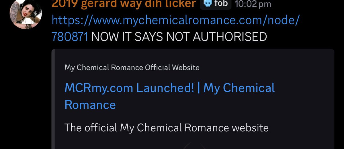 falloutfutch's tweet photo. @The_MCR_Archive @gwayupdates @MCRofficial IM RIPPING MY HAIR OUT https://t.co/9LrLXMVoFm