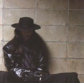haolentine's tweet photo. filling the room with my negative energy https://t.co/tPWpEkNEES