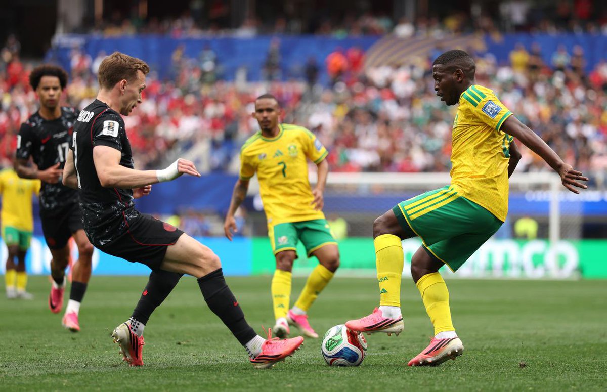 GautengHealth's tweet photo. Tough loss, @BafanaBafana 💔 but we’re still proud 🇿🇦 💛💚

To fans feeling it, you’re not alone. Sisonke. From Sharpeville to Sosha, from Soweto to Alex, from Rosebank to Laudium, from Tsakane to Mohlakeng, all our healthcare facilities provide counselling  and support services 🫶
#BafanaBafana 
#BafanaPride
#FIFAWorldCup