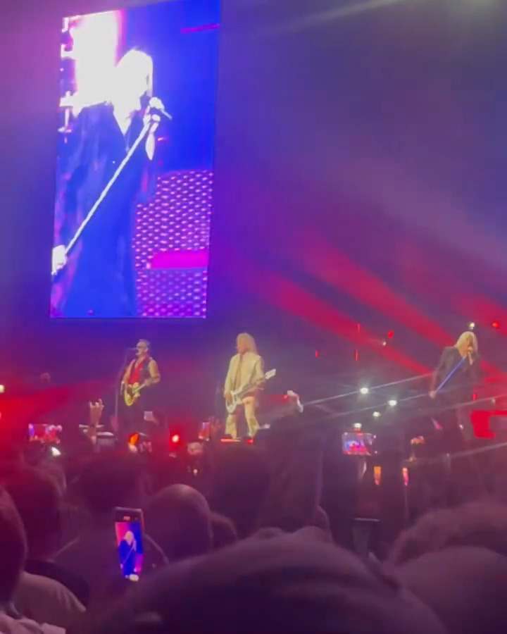 dltourhistory's tweet photo. Def Leppard News - #DefLeppard - Glasgow, Scotland 28th June 2026 π΄σ §σ ’σ ³σ £σ ΄σ Ώ
Live Updates - More from Animal earlier πΈ
#setlist #philcollen #joeelliott #ovohydro
https://t.co/fK2NzpnohV https://t.co/FR7PlCoebF