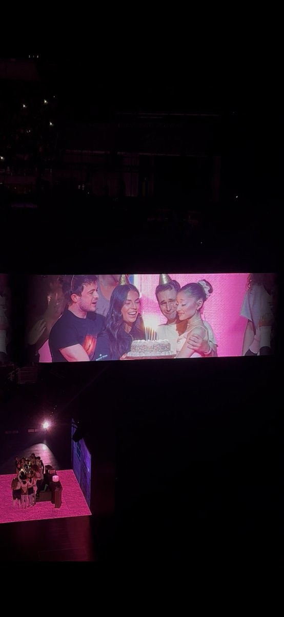 mattsinterlude's tweet photo. bought my ticket at 2:30pm the day of and drove 3 hours to spend ariana’s birthday with her!!! (and i would do it again!!!!) https://t.co/Nb8Ncdqpaa