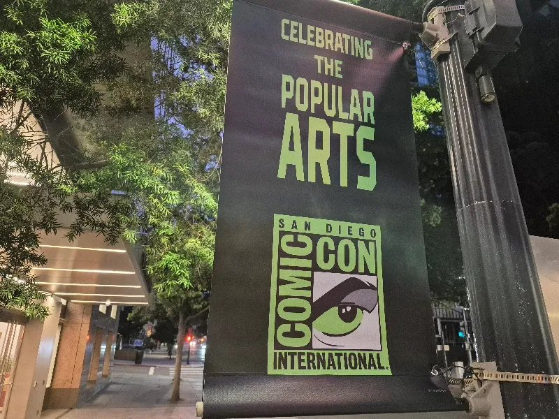AraknideFR's tweet photo. Des affiches de 'Avengers: Doomsday' commencent à apparaître en vue de la San Diego Comic-Con. https://t.co/RDXf44FNa8