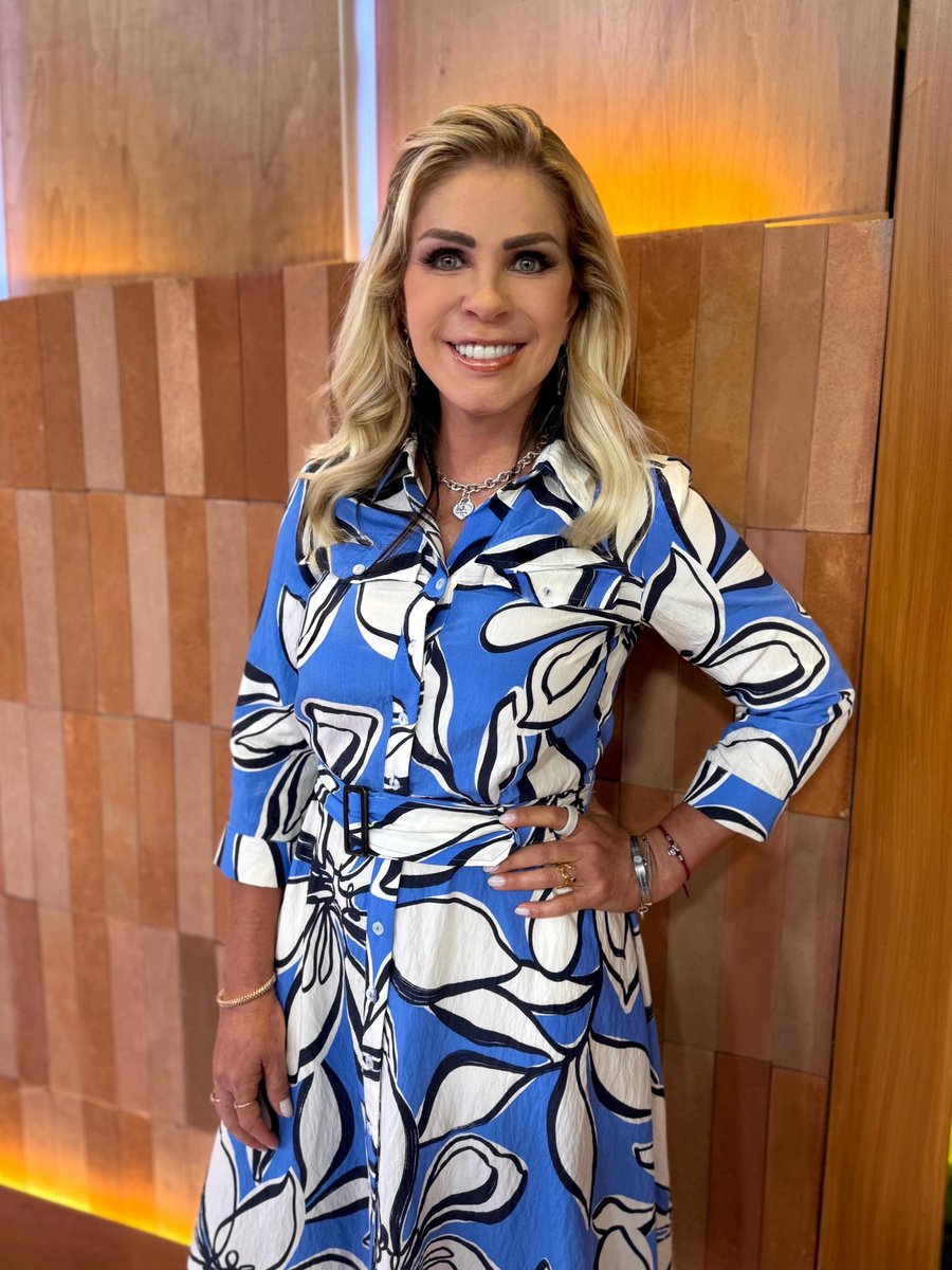 FamTVInt1's tweet photo. Que no se pase este fin de semana, sin recordar el cumpleaños (que fue ayer) de una de nuestras #Fascinantes famosas, quien es capaz de deleitarnos eternamente con sus encantos.

🔥Rocío Sánchez Azuara🔥 https://t.co/MC7dQzYYPv
