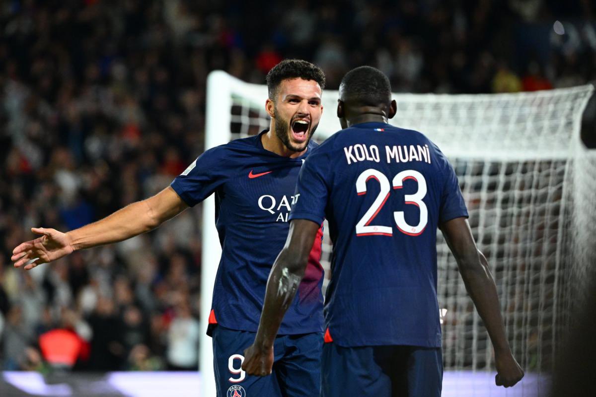 FabrizioRomano's tweet photo. 🚨🔴🔵 Paris Saint-Germain count on three exits almost guaranteed for this summer. 👋🏼

🇵🇹 Gonçalo Ramos to AC Milan for €74m fix plus add-ons.
🇰🇷 Kang-in Lee, in advanced talks with Atlético.
🇫🇷 Randal Kolo Muani agreed personal terms with Juventus.

🎥➕ https://t.co/bpTBDx79tD https://t.co/KRxI9VWTPO