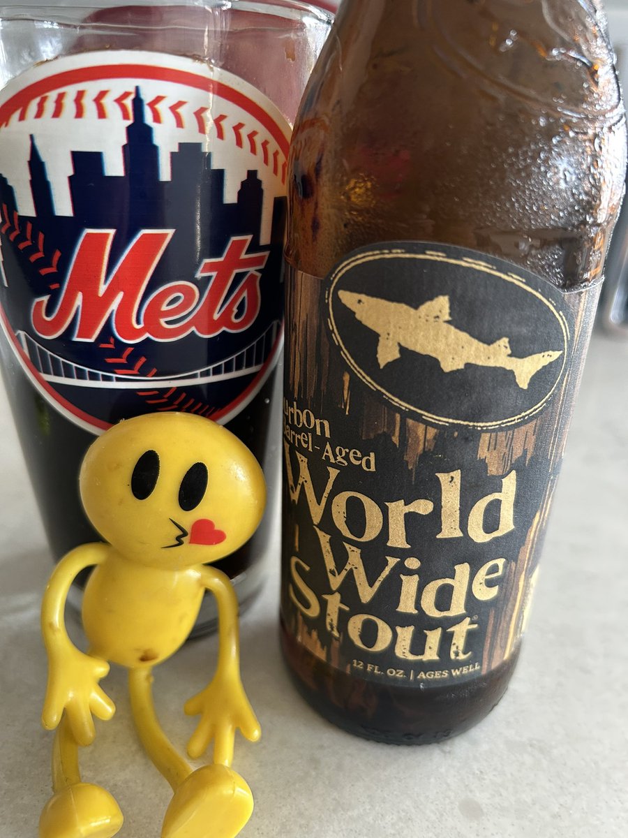 impopsy's tweet photo. 11.6 miles earns me @dogfishbeer BBA World Wide Stout. Checks in at 18%. Several years old, but still great. Please #letitwarm @ephoustonbill @itsbeer4me @badhopper @keefmullin @pejacoby @MikeSlomba @Treetonmiller @deannullec @HotSauceBlogger @HermannTLombard Big Walk Cheers! https://t.co/OpmlE4NktW