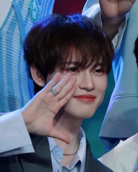 종천러 얼굴 tweet media