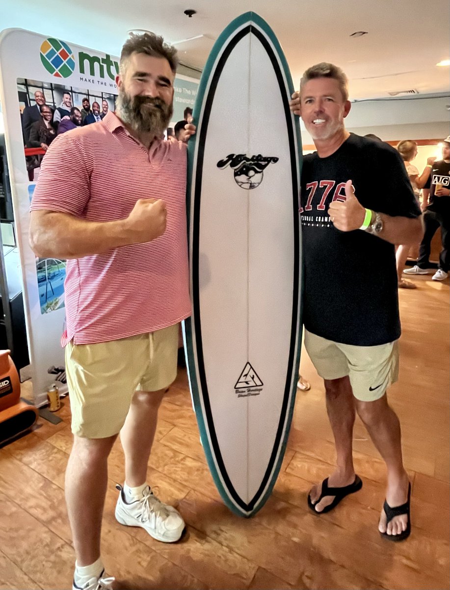CardsMarkD's tweet photo. Another awesome time at the @mtwbFoundation Pickleball Tournament in Sea Isle City, NJ.

Congrats Laura &amp; @ConnorBarwin98 on a fantastic event!

Didn't take home the title but did bring home a Heritage surfboard in the raffle ... so we'll score that 1 for 2 https://t.co/8RpbN7jqWk