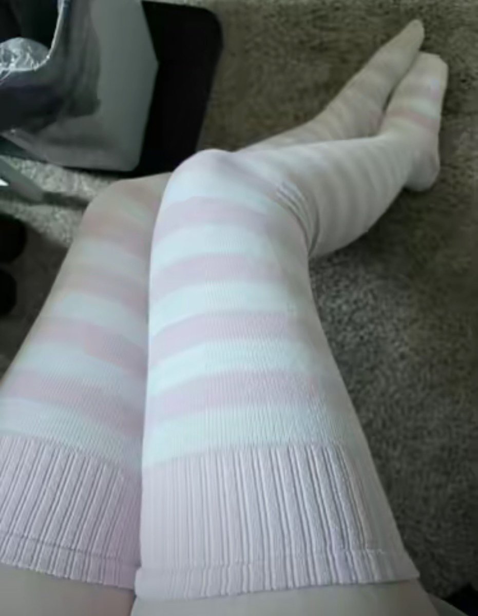 skypeGF_'s tweet photo. am I 15 Or 22 or 13? gamble with me guys https://t.co/boZu0v0VPo
