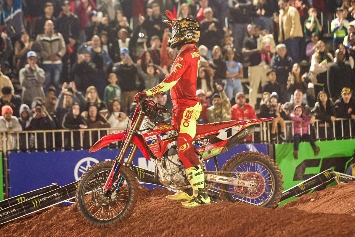 DeanWilson15 tweet picture