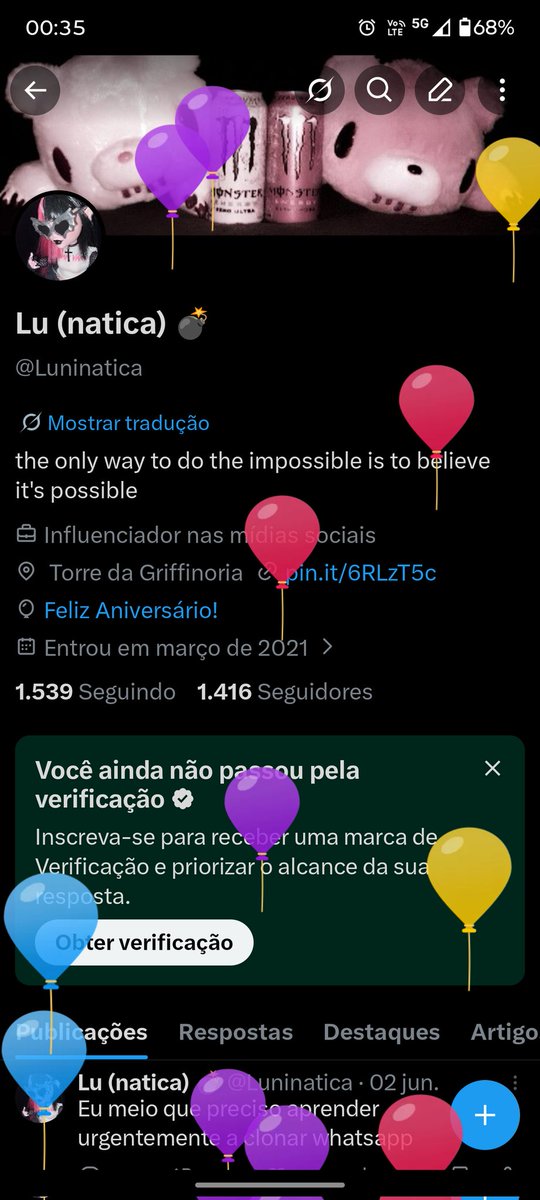 Luninatica's tweet photo. Melhor parte de fazer aniversário é entrar no perfil pra ver os balões subindo https://t.co/ORsktxT8b5