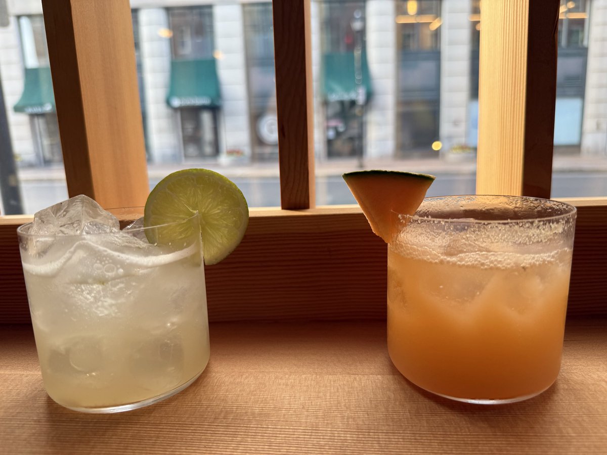 jctdining's tweet photo. piri piri (na): elderflower, lime, yuzu kosho.

margarita: jalapeño-infused tequila.

fried sawagani (japanese soft-shell freshwater crabs).

nasu nibi tashi: eggplant braised in dashi, soy &amp; ginger.

@dinemiyake https://t.co/vF32ToyRR3