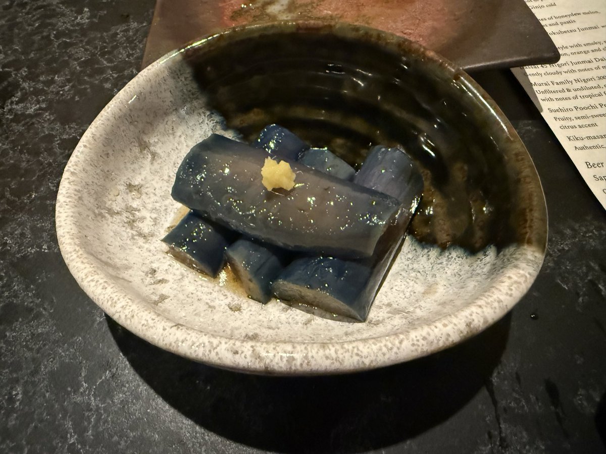 jctdining's tweet photo. piri piri (na): elderflower, lime, yuzu kosho.

margarita: jalapeño-infused tequila.

fried sawagani (japanese soft-shell freshwater crabs).

nasu nibi tashi: eggplant braised in dashi, soy &amp; ginger.

@dinemiyake https://t.co/vF32ToyRR3