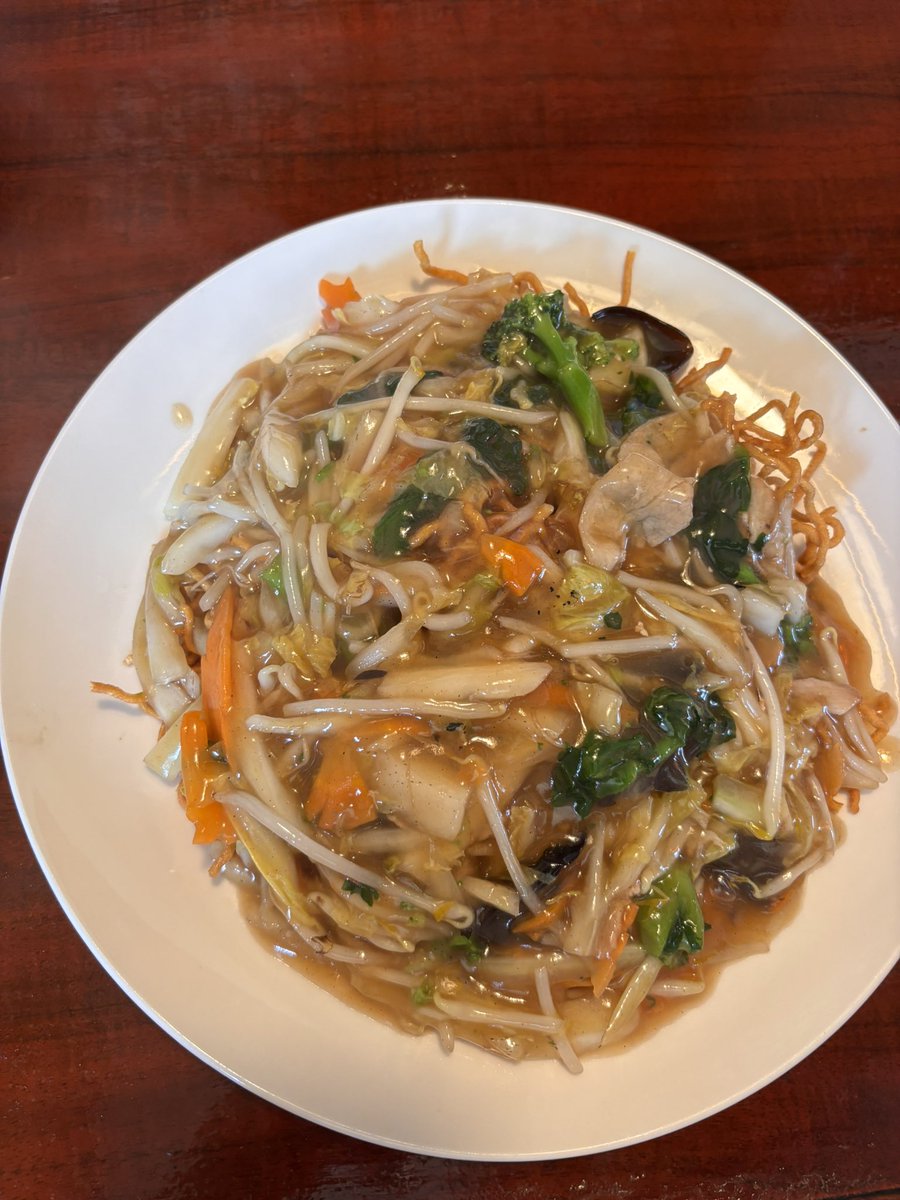 TTLIFE1978's tweet photo. お昼はあんかけかた焼きそば
酢をちょい足しして｡ https://t.co/awIX8R9XyN
