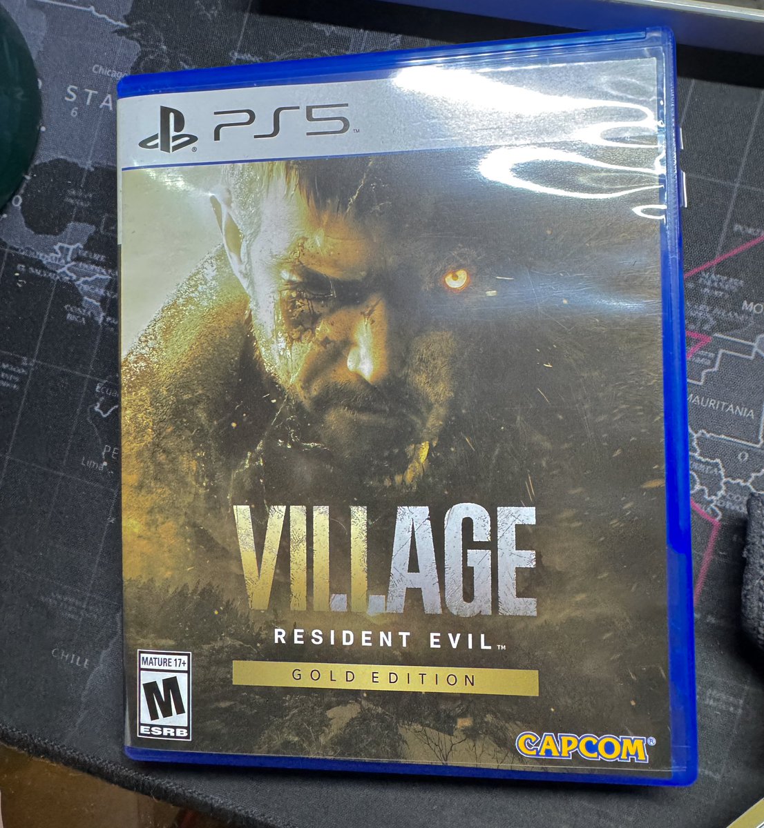 AlexGuzmn3's tweet photo. @CapcomLatam @CapcomUSA_ @RE_Games @PlayStation_LA … El 'Trauma Pack' no se vinculó a mi cuenta y la PS Store me pide pagar por él. Adjunto fotos de la hoja del código, la caja del juego y mi historial de transacciones como prueba. ¿Podrían ayudarme a obtener el DLC faltante? Gracias. https://t.co/qK4BvEsDjD