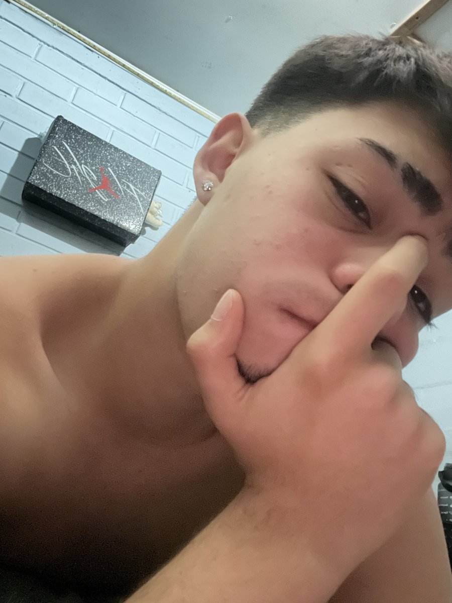 N2q4sg's tweet photo. No importa ke tanto kiera estar marcao, soy muy flojo pa ponerme a hacer ejercicio https://t.co/FLcxUGaTaH