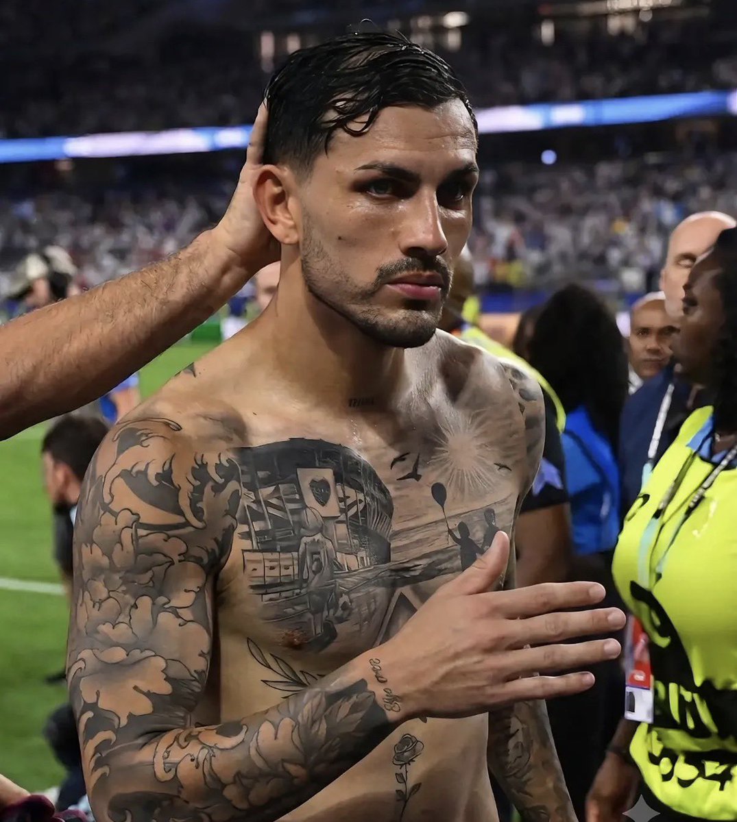 PlanetaBoca's tweet photo. En la sangre.
En el corazón.
En la piel.

💙💛💙 https://t.co/HBCkLeL3lp