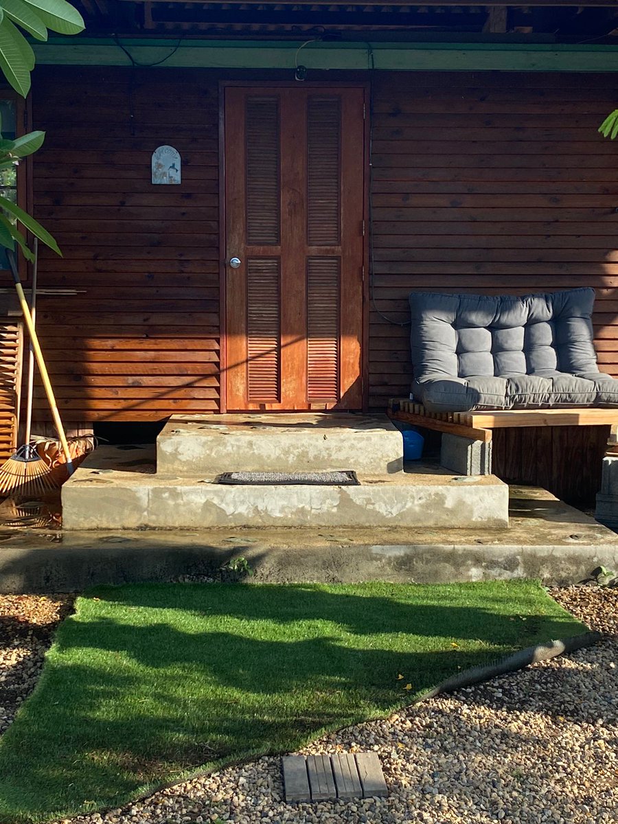 ArubaRealty's tweet photo. For Sale in Santa Cruz, Aruba, 1-bedroom container home on 635m² property land with solar panels, large covered porch, kitchen, bathroom, AC, and spacious outdoor area.

Asking Price: USD 395,000
https://t.co/EQCUpMdwTK
#ArubaRealEstate #JZRealtyAruba https://t.co/axQKFAsC2R