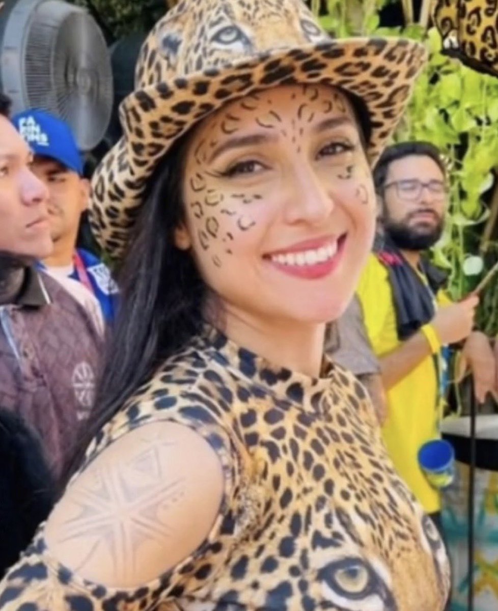 hylnaraannyreal's tweet photo. Me sentindo tão kamara Hoje 🐆🐆 https://t.co/dy8hKJc38H