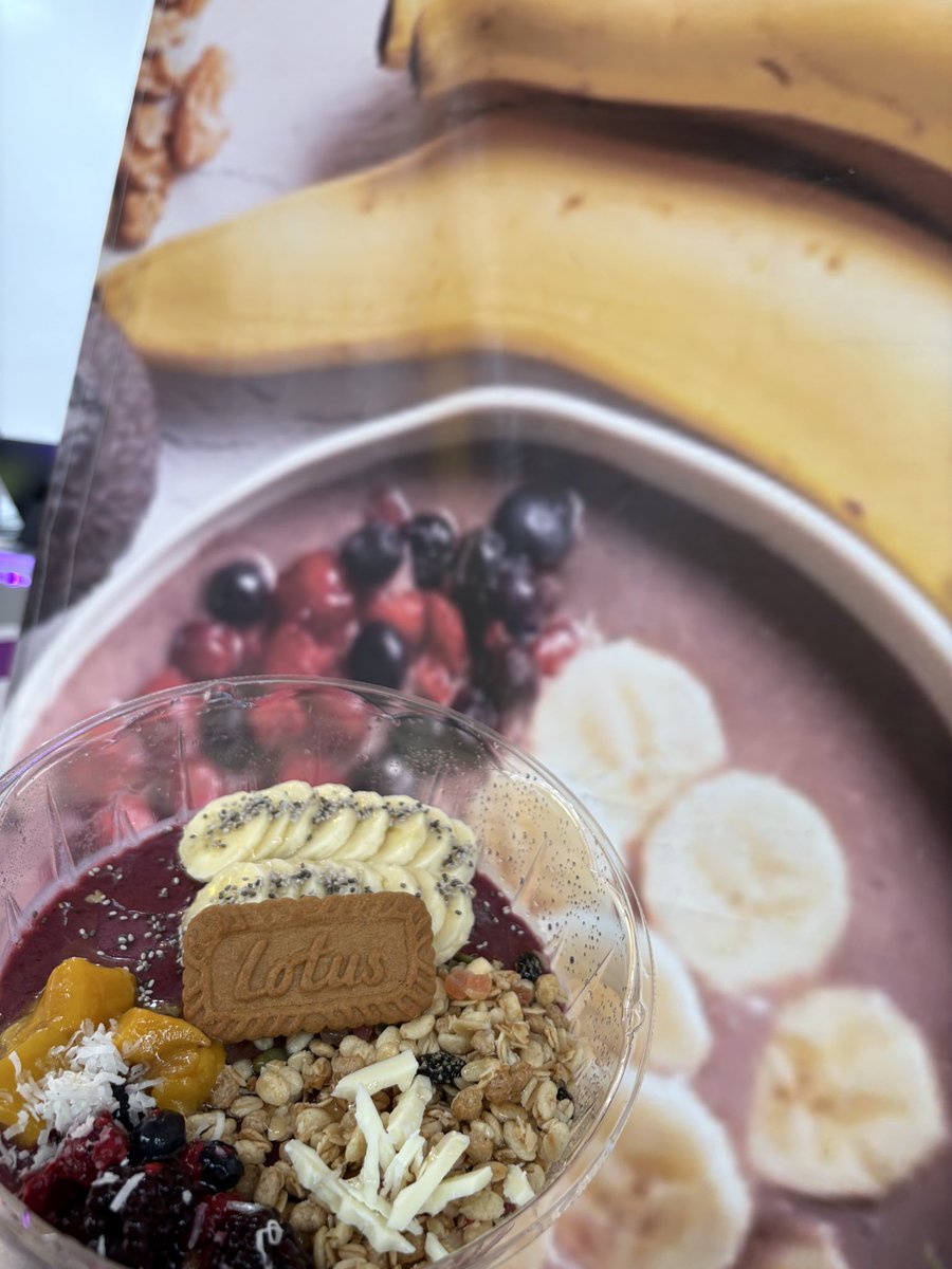 fPI6dfdasL1BQXH's tweet photo. Acai Market
沖縄県那覇市松尾２丁目１０−１ 牧志公設市場 71番

沖縄No. 1ボリュームのアサイーボウル屋さん。
シーサーアサイーボウルを頂きましたがフルーツが美味しかったです！
ボリュームが凄くこれひとつでお腹いっぱいになったのでアサイー好きは満足の一品です！ https://t.co/C9GxShei0I