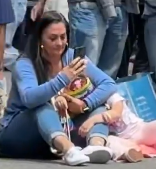 LiquorFront's tweet photo. @Fafner55 @FrontlinesTPUSA @choeshow @TPUSA Why take your kids to something you have to hide their eyes from https://t.co/3jEcjDivL3