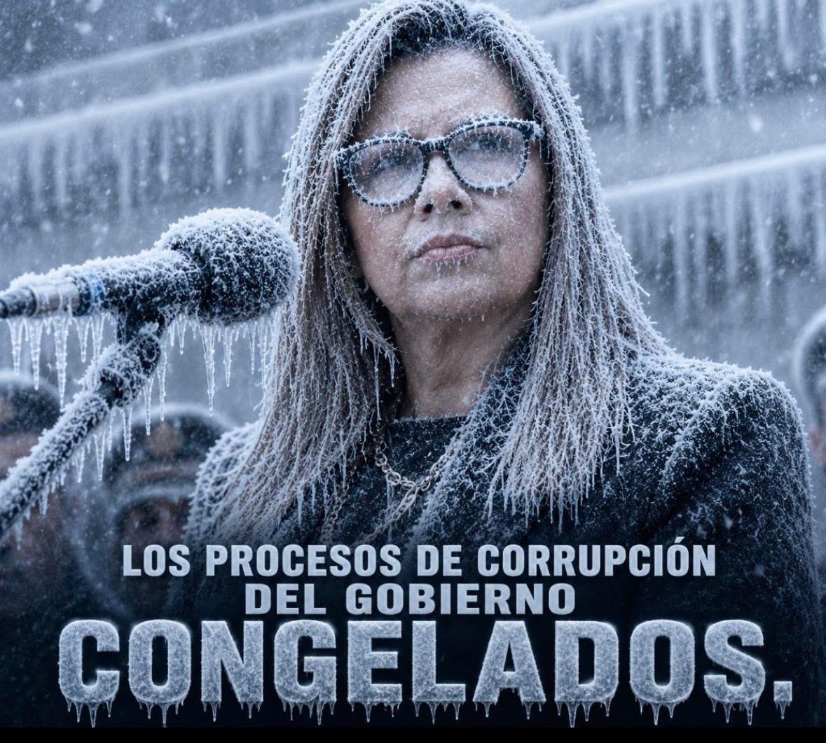 waldoalarconho1's tweet photo. La fiscal de bolsillo Luz Adriana Camargo participó en el juego del congelado con Calarcá y Chiquito Malo, pero se quedó congelada porque no aparece por ningún lado.  
Esperamos que el gobierno de Abelardo la descongele.
@FiscaliaCol https://t.co/1FLX0mRqJl