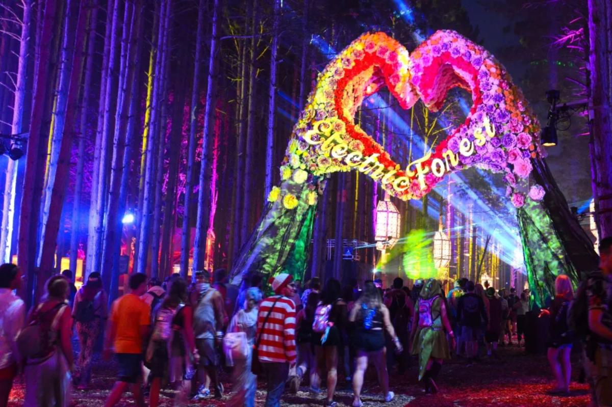 nypost's tweet photo. Newborn found dead in porta-potty at Electric Forest music festival https://t.co/v48itouUTQ https://t.co/InyDkAXMyo