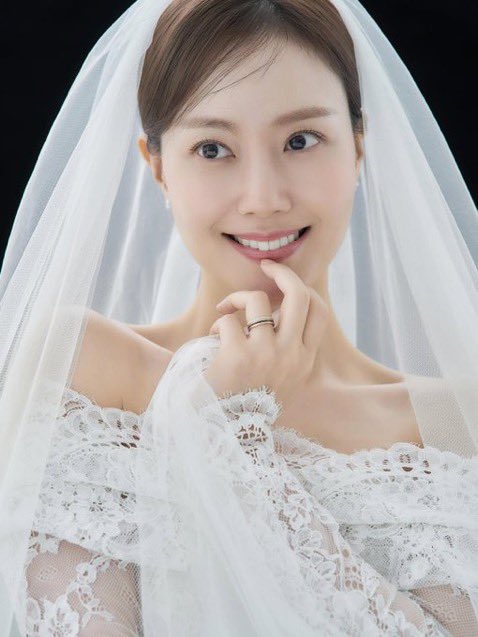 infodrakor_id's tweet photo. Cast Flower of Evil dateng kondangan ke nikahannya Moon Chae Won 

Kompaknyeeee 😍🫶🏻 https://t.co/3VBG6j6Bnm
