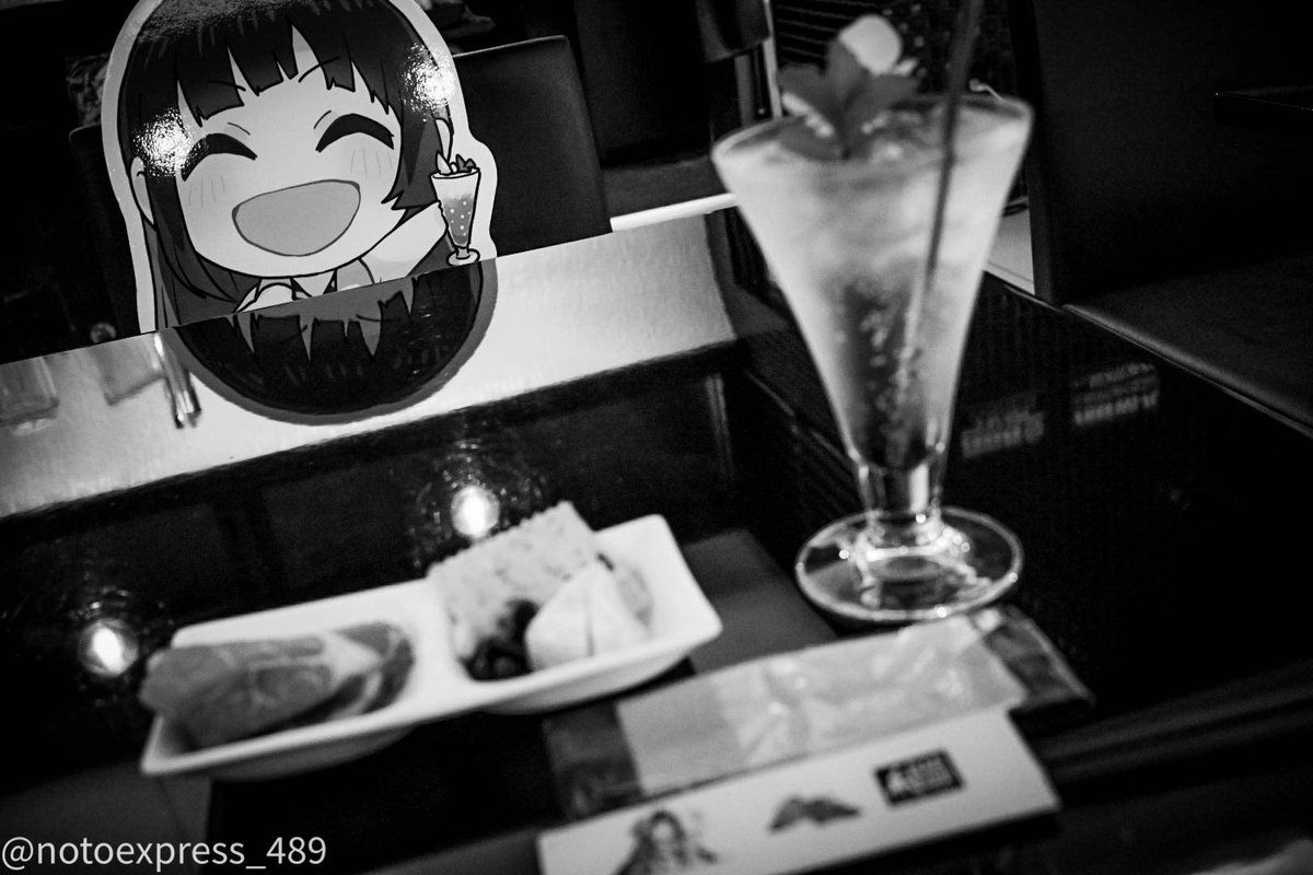 notoexpress_489's tweet photo. いわき湯本温泉・旅館こいとさんの、あろはちゃんルームにお邪魔してきました

部屋のパネルをバーに連れ出せるのおもろい（一般客からの怪訝な目線は気にしない精神力は必要w）

#温泉むすめ #いわきあろは https://t.co/CfV3eM5jQX