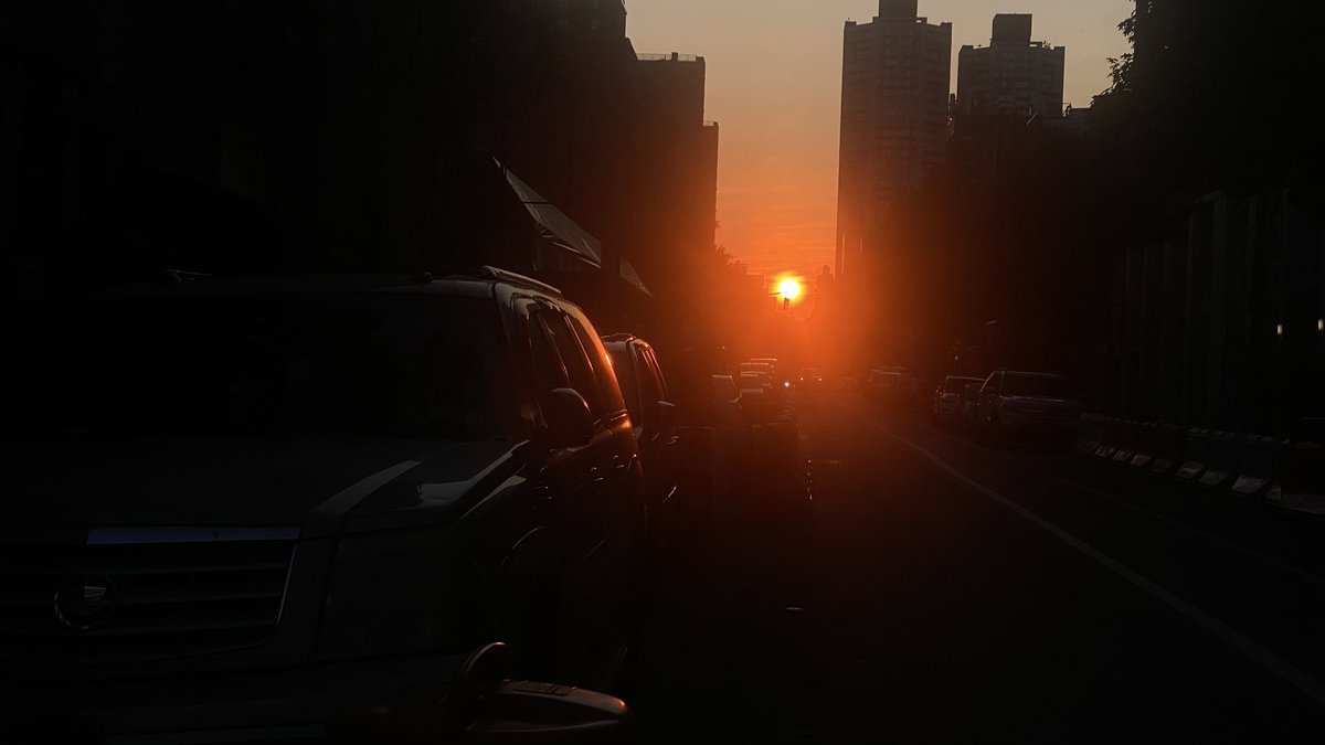 holdmode's tweet photo. Sunset #TiToPuenteWay https://t.co/QJv9fhHcU6