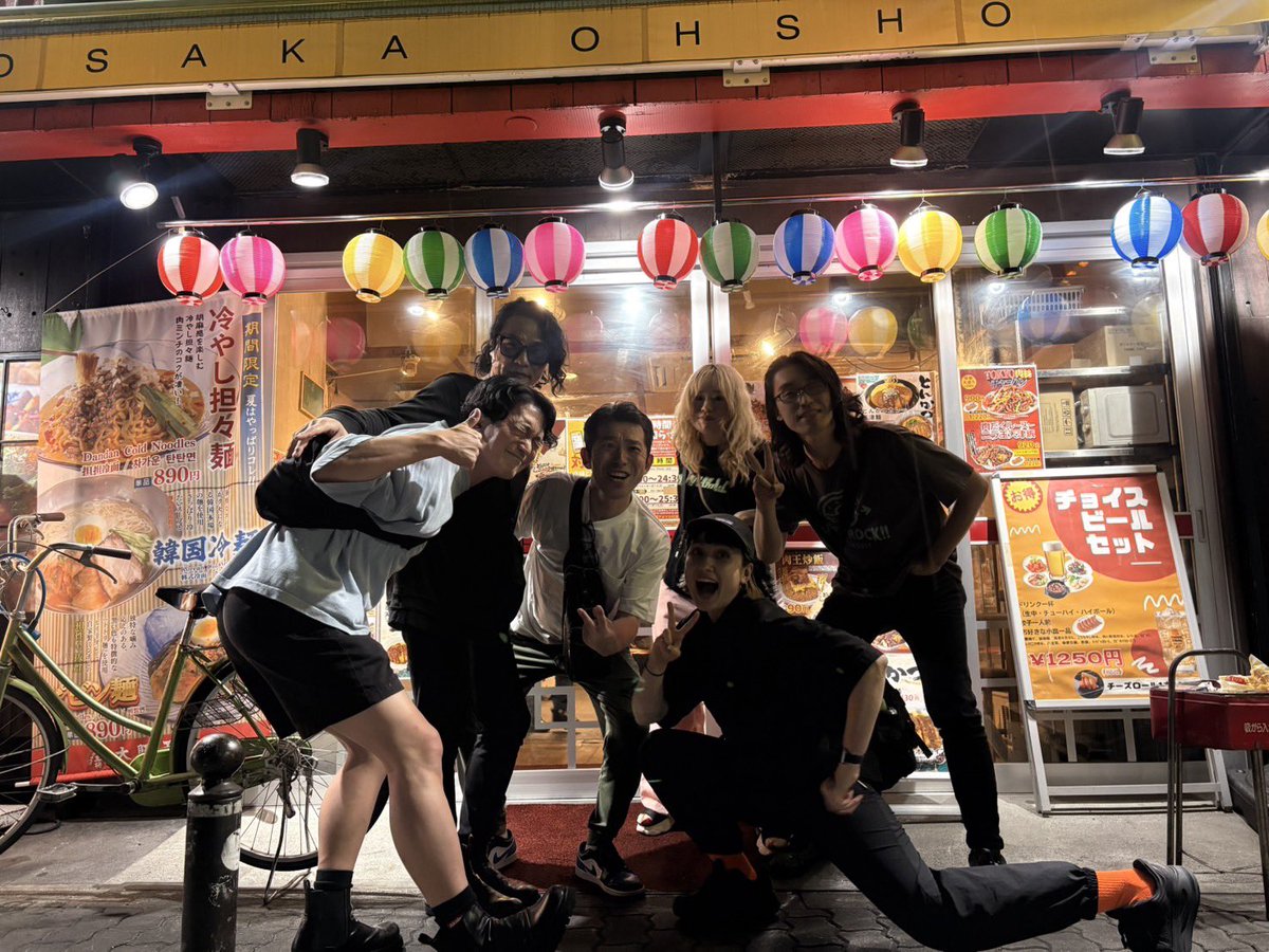 TIMECAFE_K's tweet photo. HONEBONE 2マンツアー名古屋編 これまた大大大盛況感想！！

発表当初はなぜこの２組？という空気感がありましたが、 来た方のポストを見ててもわかるように
銀×骨 けっこういいでしょ？笑

これはねー現状来た人にしかわからないのがとても歯痒い

遠いようで実は似た者同士なのです。

残すは東京！ https://t.co/hMrTfPQu8b