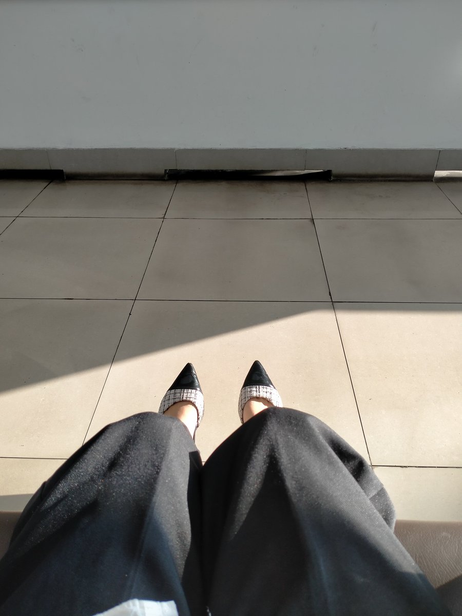 nasigow's tweet photo. Gamau ketemu macetnya senin pagi alhasil datengnya kepagian

Gweh dateng 7:15 kurang rajin aph coba https://t.co/QH0nmVqB1Q