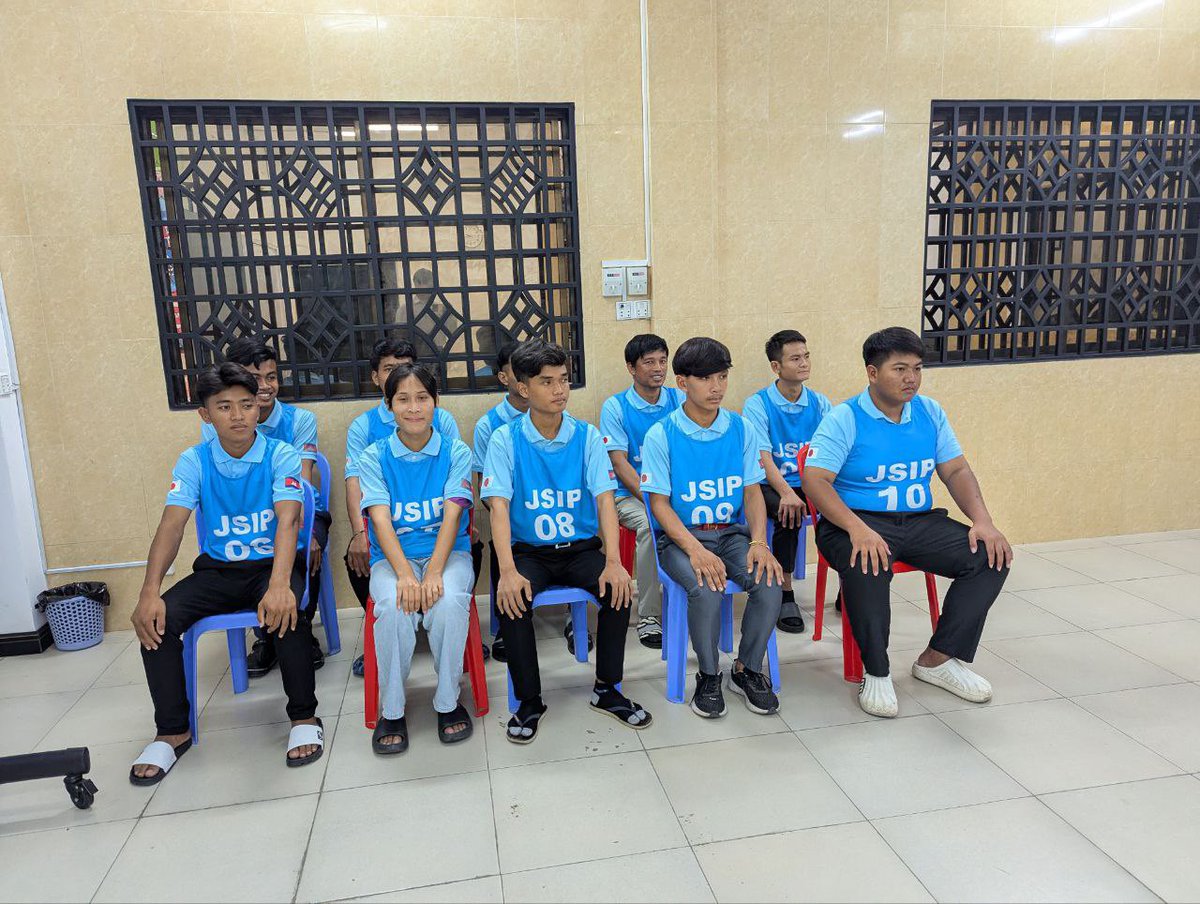 JSIPCambodia's tweet photo. 外国人材の教育は、送り出し機関の大切な役割です。JSIPでは、日本語教育と生活教育を通して、日本企業に信頼される人材を育てています。 #技能実習 
#特定技能人材 
#外国人材 
#JSIP 
#人材教育 https://t.co/Zbv0dwzOYH
