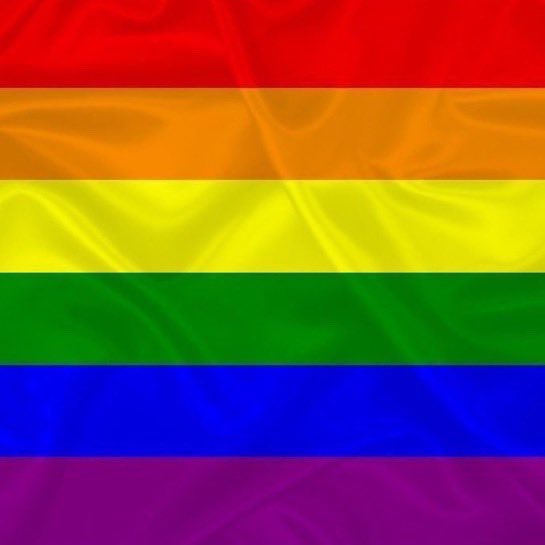 poponze's tweet photo. Ana Paula Renault publica mensagem em defesa do respeito, da diversidade e dos direitos da comunidade LGBTQIAP+:

“Nenhum direito deveria depender de quem você ama, de como você se identifica ou de quem você é. Porque toda vez que alguém sente medo de existir com liberdade, todos nós perdemos um pouco da nossa humanidade.”