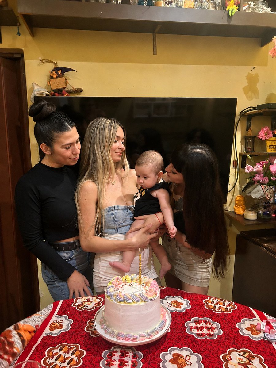 __bbruuja's tweet photo. Siempre juntas ❤️ https://t.co/byiLD3yw6C