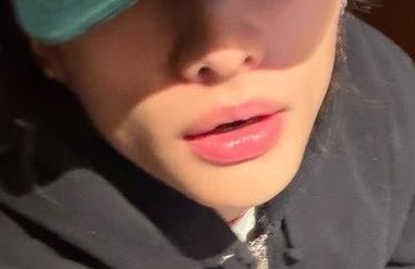 zuzuforhyune's tweet photo. i could write a whole 10k word essay about how pretty hyunjin’s lips are https://t.co/MxW189i5RJ