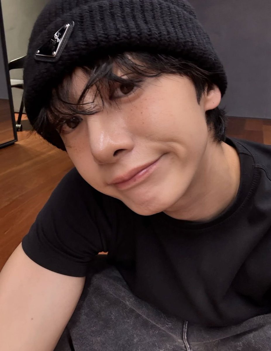 cht_tuneay_o's tweet photo. 댕같은 워료일은 형언님으로 치유. https://t.co/acwZdc91UT