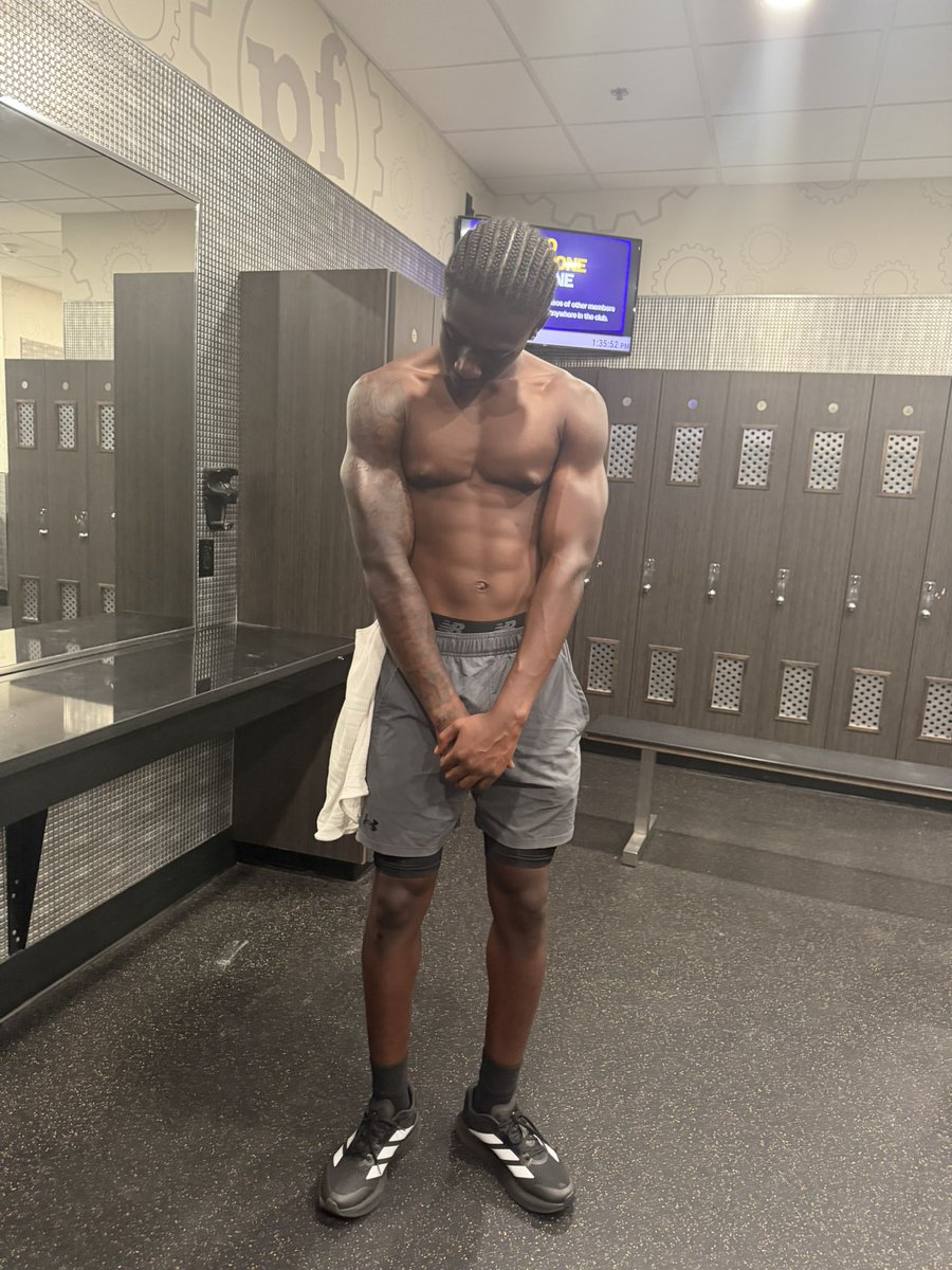 _Taebutler24's tweet photo. 1% everyday ⏰ https://t.co/xxbjP1VhIg