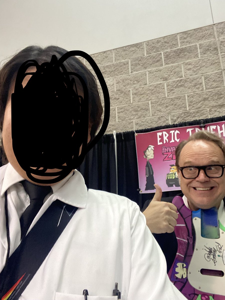 AgentFazx1's tweet photo. Had a honor meeting the legends Jhonen Vasquez and Writer @erictrueheart wirh Voice Actors Rikki Simons and Melissa Fahn at Fan Expo Anaheim!!! 
#invaderzim https://t.co/r8QBgJGbaD