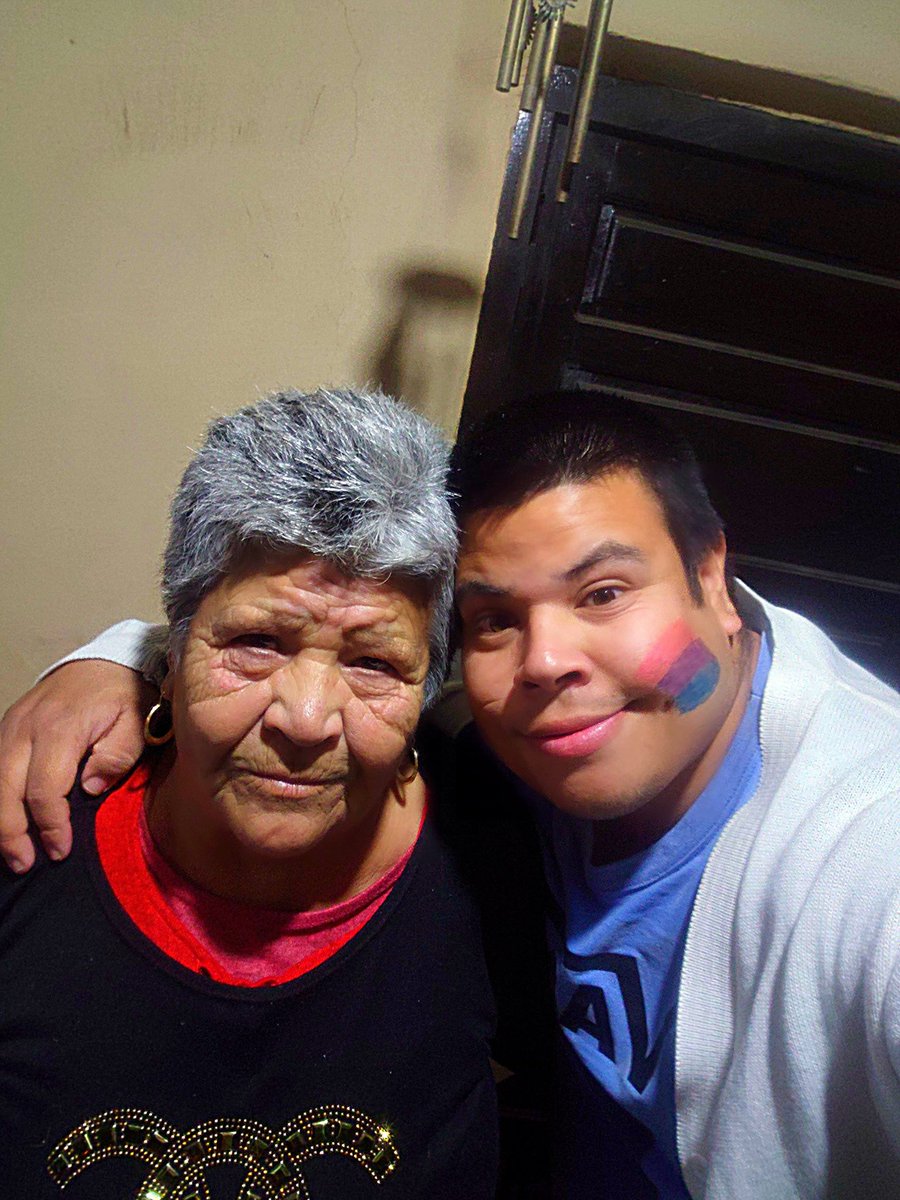 leogutierrez33's tweet photo. ❤️🧡💛💚💙💜🏳️‍⚧️♀️♂️⚧️
Celebró este día con mucha alegría por mi y por aquellas personas que me han acompañado, principalmente mi mamá, familia y amigos que siempre me han apoyado!!🐻💕🧓🏻🫂❤️‍🩹
#28dejunio🏳️‍🌈 #lgbtcommunity
#pride🌈 #orgullo2026
#bisexual 🩷💜💙 https://t.co/80zeXeV8Xc