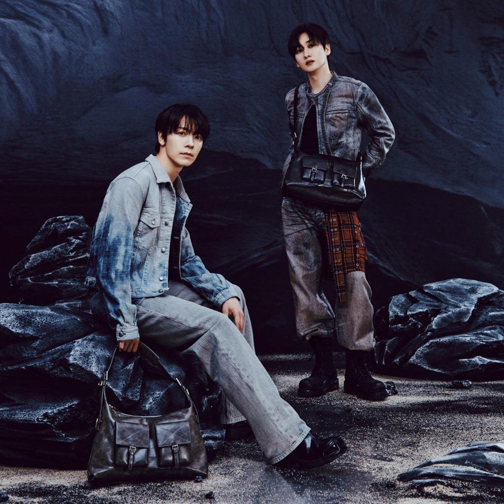 TheLees_HyukHae's tweet photo. ROBINMAY Taiwan x Super Junior D&amp;E

#DONGHAE #EUNHYUK #동해 #은혁 
#은해 #EUNHAE  

The ROBINMAY campaign posters featuring D&amp;E are finally out! 😍
The models are so handsome 🥰😍 https://t.co/hpicPMXx6W