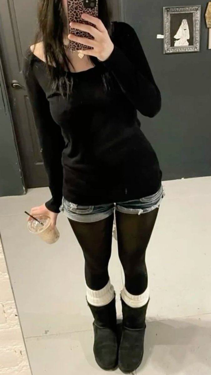 minrapyoongi's tweet photo. ᯓ★ how pinterest sees me
idol
outfit
dessert
song https://t.co/SVSduTaN7F
